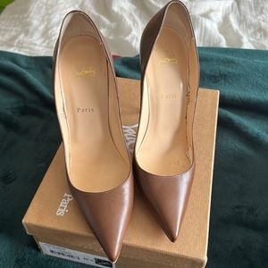 Louboutin So Kate 120